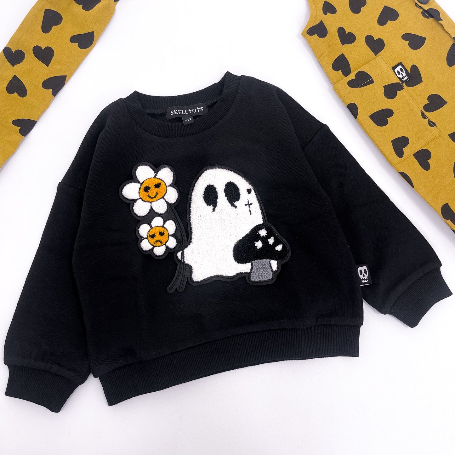 MUSTARD DAISY GHOST BLACK SWEATSHIRT