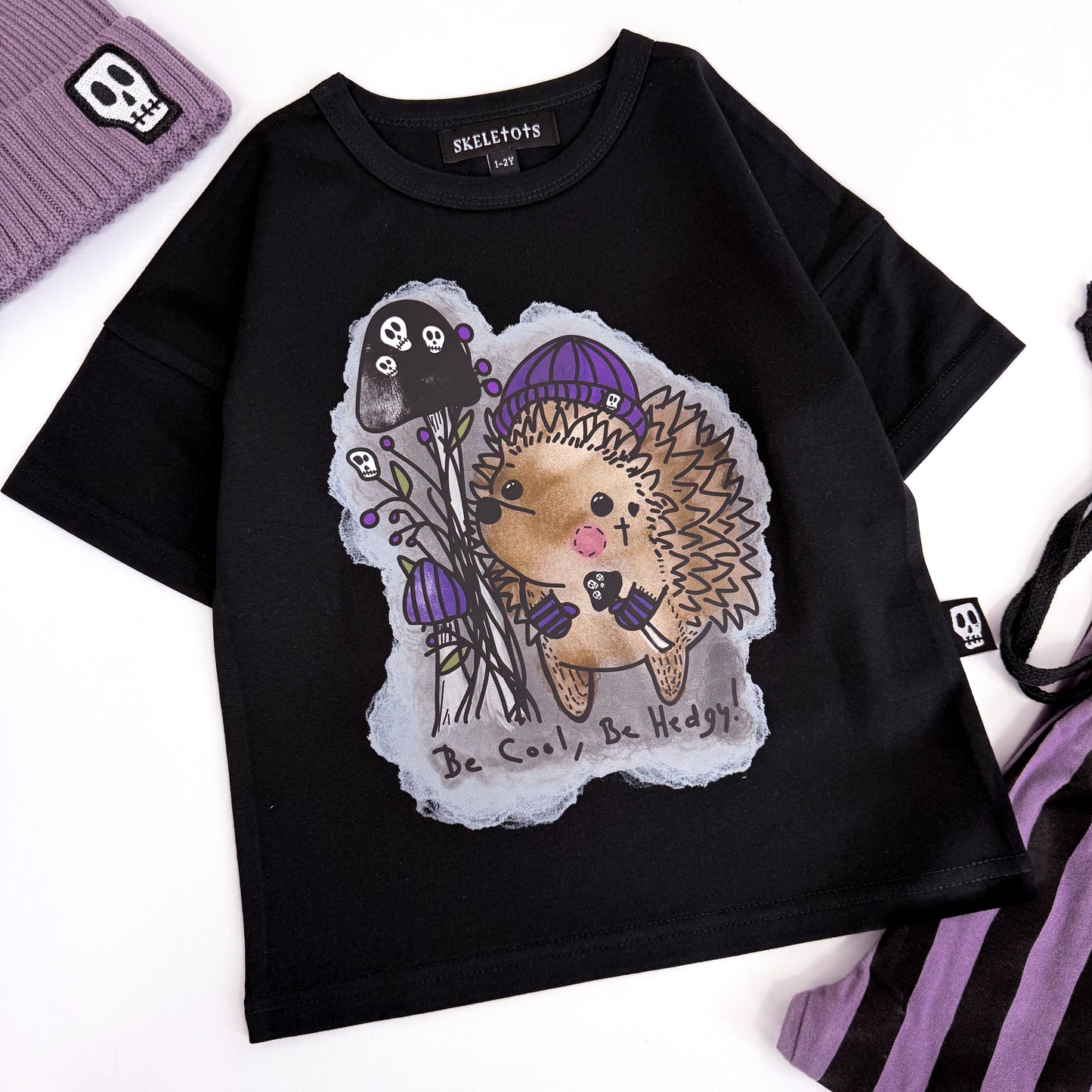 BE COOL, BE HEDGY TEE