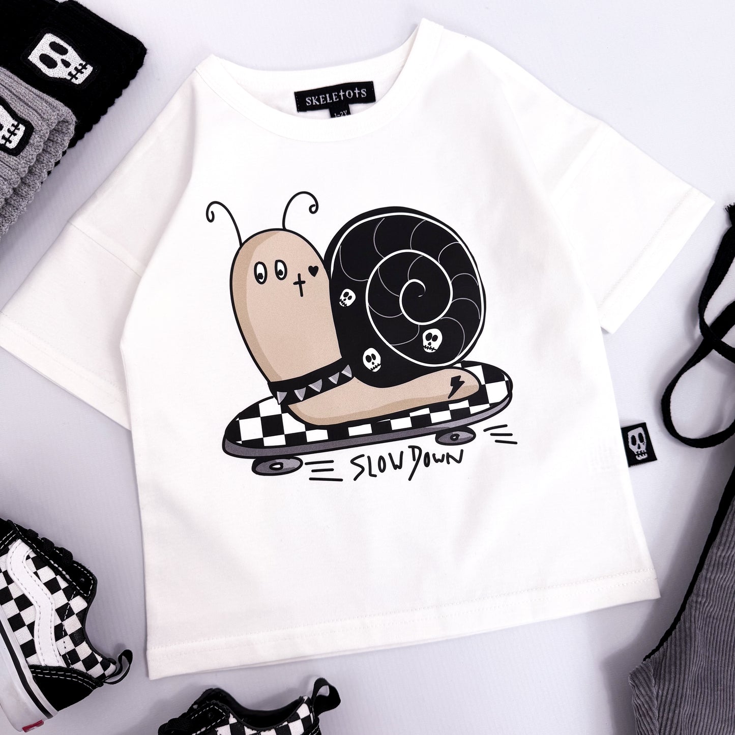 SLOW DOWN TEE