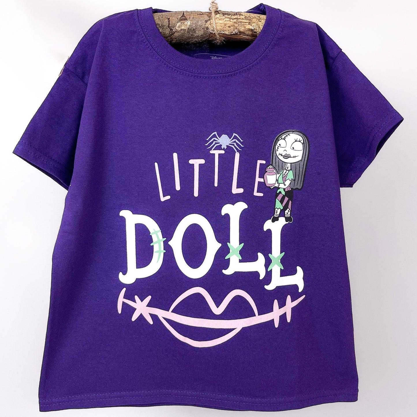 THE NIGHTMARE BEFORE CHRISTMAS KIDS GIRLS T-SHIRT: LITTLE DOLL