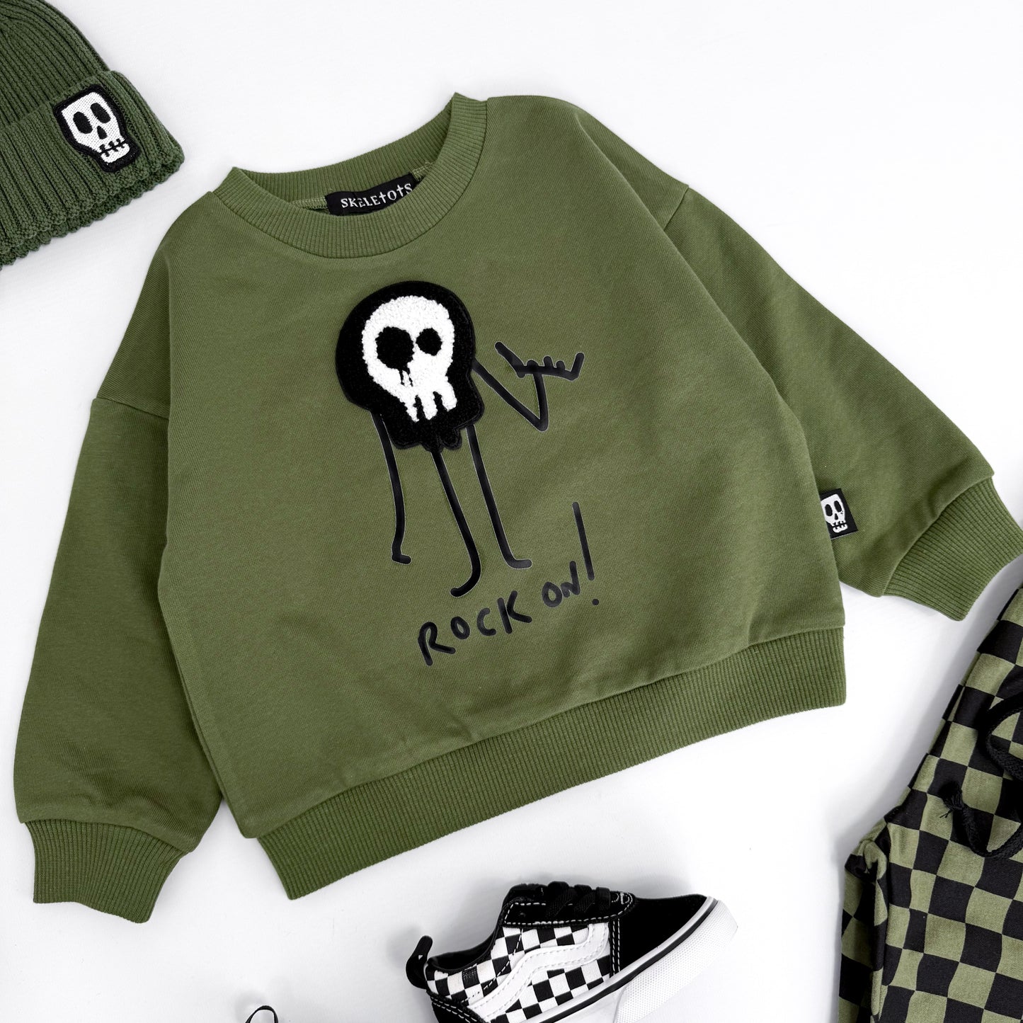 ROCK ON SKULL PATCH SWEATSHIRT