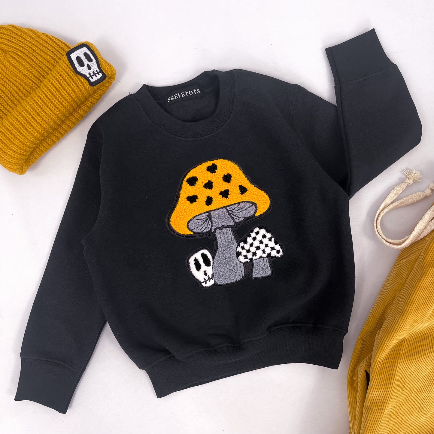 ⚡MUSTARD TOADSTOOL SKULL EMBROIDERED PATCH SWEATSHIRT⚡