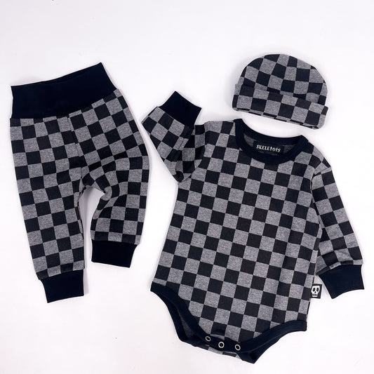 Kids leggings, bodysuit and beanie in checkerboard grey and black