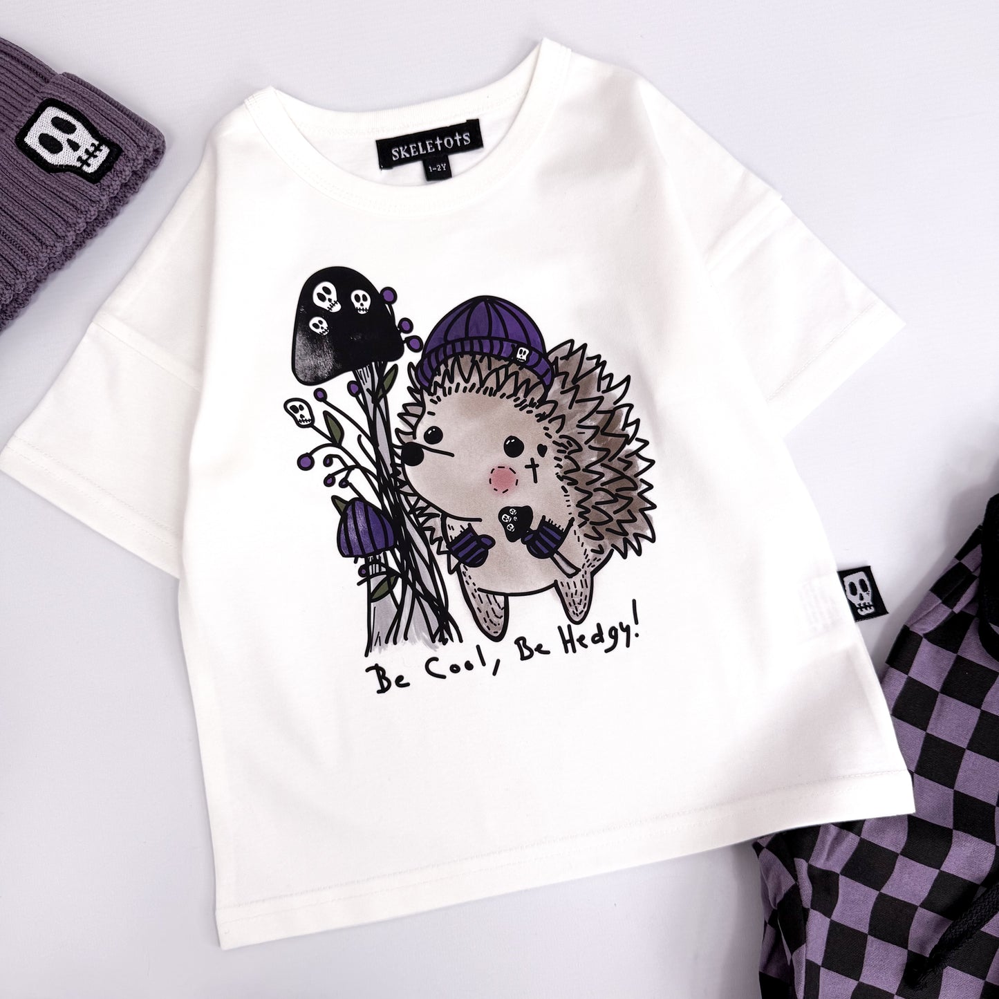 BE COOL, BE HEDGY WHITE TEE