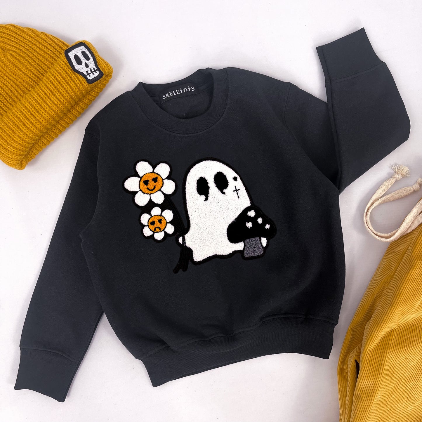 ⚡MUSTARD DAISY GHOST EMBROIDERED PATCH BLACK SWEATSHIRT⚡