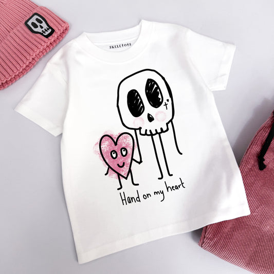 ⚡HAND ON MY HEART TEE⚡