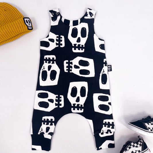Black baby romper with Skelly Skull design