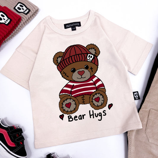 💥BEAR HUGS TEE in colour biscuit💥